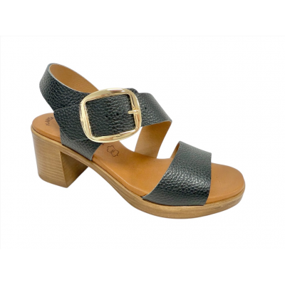 EVA FRUTOS - GRABADO NEGRO