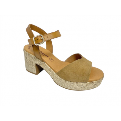 EVA FRUTOS - AVELLA SER MUSCADE