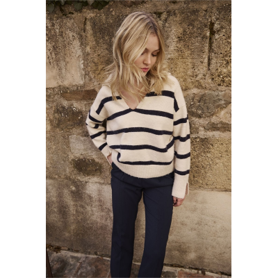 MOLLY BRACKEN - LADIES KNITTED SWEATER