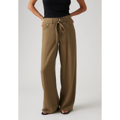 LEVIS - XL STRAIGHT CAPERS LINEN